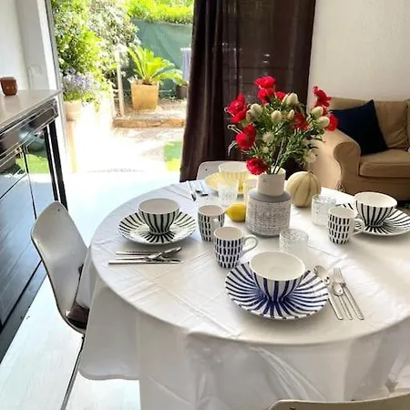 Διαμέρισμα 6p Private Garden Little St Tropez *