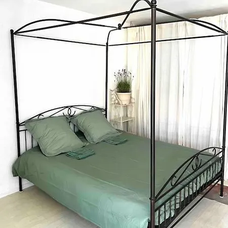 6p Private Garden Little St Tropez * Σαιν-Τροπέ