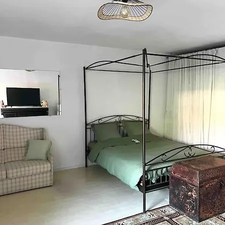 Διαμέρισμα 6p Private Garden Little St Tropez *